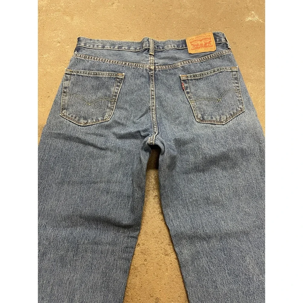 Levis 550 Jeans Mens 36x29‎ Medium Wash Blue Relaxed Tapered Zip Fly Denim